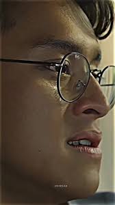 "Tingkat tertinggi dalam mencintai adalah mengikhlaskan, tapi tingkat  tertinggi kebohongan adalah perkataan barusan" #storyofkale