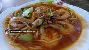 Mee rebus udang herba + kopi. Pak Tam Mee Udang Teluk Kumbar