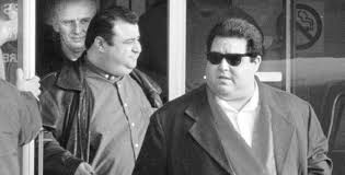 La famiglia commisso, soprannominati quagghia e chiamati anche famiglia macrì, sono una potente 'ndrina originaria di siderno con ramificazioni in canada, argentina ed. Ndrangheta Ucciso In Canada Il Tony Soprano Calabrese