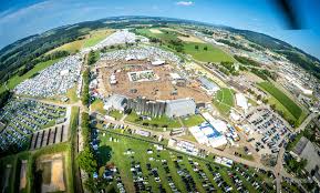 Wenn ihr lust habt, einmal hinter die kulissen zu blicken und den festivalbetrieb von einer anderen seite zu erleben, dann schreibt uns. Corporate Bilder Furs Frauenfelder Openair 2018 The Story Behind The Picture