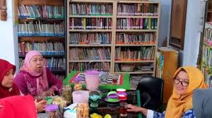 Cara menamai rak buku perpustakaan : The Story Of Cakruk Pintar Kapanewon Depok