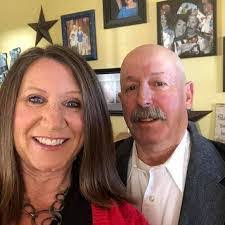 Larry Kluttz's Instagram, Twitter & Facebook