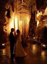 Weddingzilla Unusual Wedding Locations A Cave Wedding Wedding Locations Unusual Weddings Wedding
