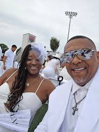 DinerenblancNYC #DEBFloralCrown2025 #DinerEnBlanc2025  #dinerenblancinternational