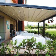 Açılır kapanır tavan, manuel açma ve kapatma fonksiyonu sayesinde bizi zararlı sera gazlarından ve uv radyasyonlarından korur. Acilir Tavan Kis Bahcesi Tente Kis Bahcesi Ve Kis Bahceleri Sistemleri