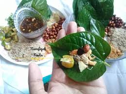 Miang kham is a dish that i've wanted to share on this blog for a long time now. Sedapnya Resepi Miang Kham Makanan Thai Yg Tengah Facebook