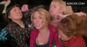 Anna Camp Breasts sexy fragment in Pitch Perfect - UPSKIRT.TV