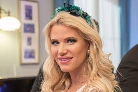 Bizarr, pedig lehet, hogy újra mindenki így festi majd magát. Csosz Bogi Ferjet Ostromoljak A Magyar Nok Ezert A Torok Milliardosert Vannak Oda Hazai Sztar Femina