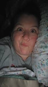 Heyyy Single/ Divorced Moms! Submit your questions about dating after  divorce and submit your dating app profile for me to audit! I am going to  be a guest