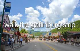 Ultimate Smoky Mountain Bucket List 22 Smoky Mountain Activities To Experience Before You Die Gatlinburg Gatlinburg Honeymoon Tennessee Vacation