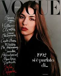 Le prime tre classificate, insieme alla spagna. Young Coppola Sofia Coppola Vogue Cover Vogue Magazin