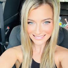 Alexandra Hanus's Instagram, Twitter & Facebook