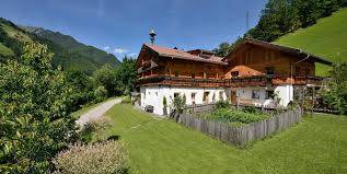 Rainer In Der Baurschaft Urlaub Auf Dem Bauernhof In Ahrntal Sudtirol Schone Ferienwoh Ferienwohnung Sudtirol Bauernhof Sudtirol Urlaub Auf Dem Bauernhof