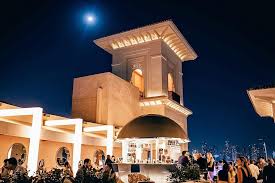 House Styles Image By Four Seasons Hotels Dubai On Mercury Lounge Lounge Four Seasons Hotel The mercury lounge is placed inside four seasons resort, jumeirah.