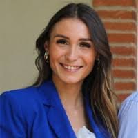 Laurie Keating's Instagram, Twitter & Facebook