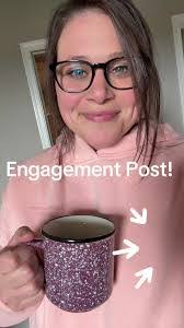 Winnie Combs's Instagram, Twitter & Facebook