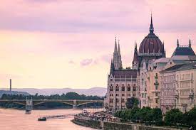Downtown budapest is where the business life, banks, many cultural and historical babel budapest restaurant at piarista köz 2., close to elizabeth bridge in pest, is an excellent choice for fine dining). 2 Days In Budapest Discover 17 Fun Adventures