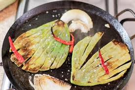 A cactus makes food through the process of photosynthesis, like any other plant. Nopal Cactus Benefits Recipes And Nutrition