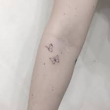 Wrist Tiny Butterfly Tattoos In 2020 Tiny Butterfly Tattoo Minimalist Tattoo Tattoos