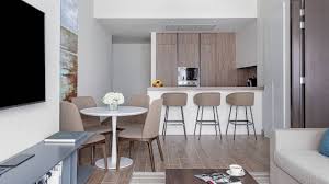 Nightly rates at two bedroom suites for 2 to 12 people in orlando fl as low as 55$ read real reviews guest photos save money with our site. Deluxe Suite Mit Einem Schlafzimmer Jumeirah Living Marina Gate Jumeirah