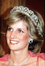 Juli 2021 wäre die königin der herzen, prinzessin. Es War Sehr Zerknittert Designerin Von Princess Dianas Hochzeitskleid Erinnert Sich Als Sie Es An Dem Tag Das Erste Mal Sah