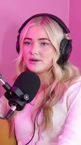 She shines not just in her talent but her faith✨🥹 #ryleearnold  #weeklytrashpodcast #churchofjesuschristoflatterdaysaints #baptism  #ryleeandharry #dwts