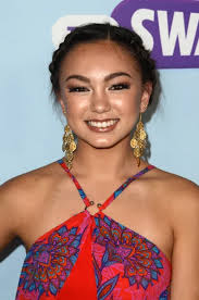 Los Angeles Aug Kimiko Glenn Bei Der Suicide Squad Premiere —  Redaktionelles Stockfoto © Jean_Nelson #491889854