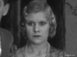 Lorena Carr's Instagram, Twitter & Facebook