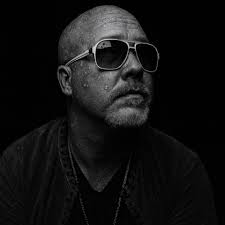 Wooden acoustic guitar, with carrying case. Great condition. Asking $150  OBO