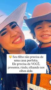 PRONTINHA PARA O PRIMEIRO DIA DE RODEIO COUNTRY 👢🐎 Maquiagem e penteado:  @mirian_make_upp Vestido: Feito por Rosa Tedesco Bota: @lojasmiranda  Chapéu: @selariagaucha Ram: @idealveiculosoficial Edição: @ingridmodestougc