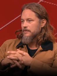 Overcoming Fear of Public Speaking with Travis Fimmel