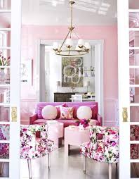 The pink, while definitely still a color, reads as much more neutral than the purple and is a better balance to i was watching the video of your l.r with the purple drape. 25 Lovely Pink Living Room Decor Ideas Shelterness