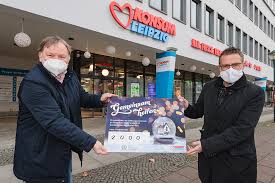 Рангник ральф (ralf rangnick) футбол главный тренер германия 29.06.1958. Spendenubergabe Konsum Leipzig Unterstutzt Ralf Rangnick Stiftung Aktuelles Unternehmen Konsum Leipzig