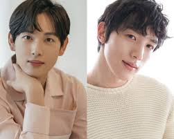 Do you have any actors you thought were the same person for the longest  time? I was today years old when I found out it wasn't Choi Hyun-wook in  Celebrity, but Kang