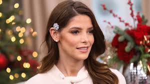 Meghan Markle, Dolly Parton, other famous A-listers who have acted in  Hallmark movies