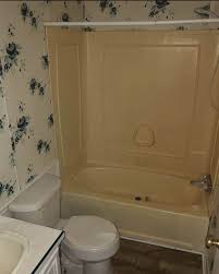 yellow bathtubs in mobile homes