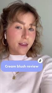 That’s an actual 10/10 👀✨ #makeuphacks #makeuptips #creamblush  #drugstoredupe #drugstoremusthave #blush #makeuphacks #quobeauty  #madisonbeermakeup