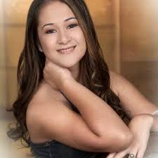 Henrietta Harrington's Instagram, Twitter & Facebook