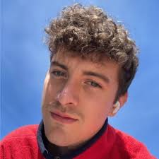 Danny Escobar (@dannybytheday)