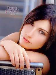 Tu estás dentro de mi Y te defenderé Con valentía y fe, así... Por aquel  amor que ayer No te tuve y te negué Que hoy existe en ti y en mi