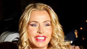 San Nicandro Garganico: al Madera Blanca ospite della serata Valeria Marini