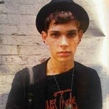 SOLVED: cant get past admin. password.Just bought it at a yard sale