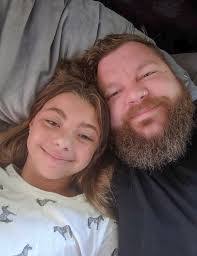 Jean Joslin's Instagram, Twitter & Facebook