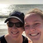 Lisa Rial's Instagram, Twitter & Facebook