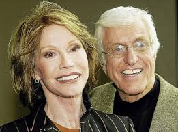 Mary Tyler Moore, iconic TV star, dies at 80