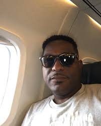 Up up and away.Gift making room.Freeport Team DMac  coming!!!!!#freeportbahamas #bahamianartist #dmacbahamas