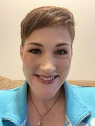 I've never had hair this short and I love it 🥰