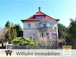 diese besondere villa wartet auf sie geniessen sie ruhe charme und einzigartigkeit villa baustil villen