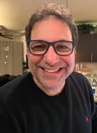 Raymond Bedard's Instagram, Twitter & Facebook