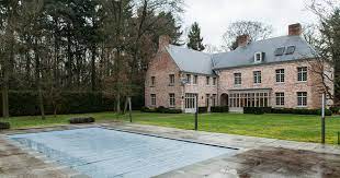 In 2001, she finished second in jerez, spain. De Kempense Villa Van Athina Onassis Staat Te Koop En Kost Maar 1 75 Miljoen Woon Hln Be